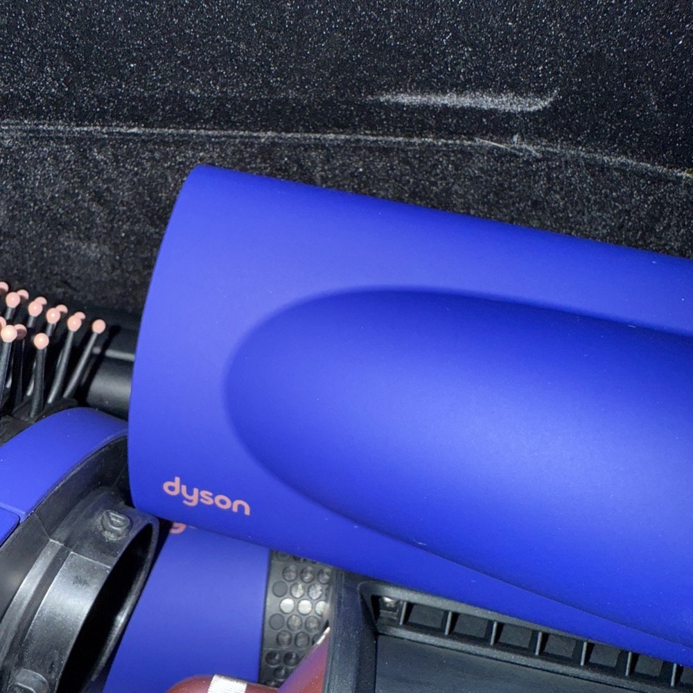 Dyson Hair Styling Kit in Blue and Black - Picture 4 of 11